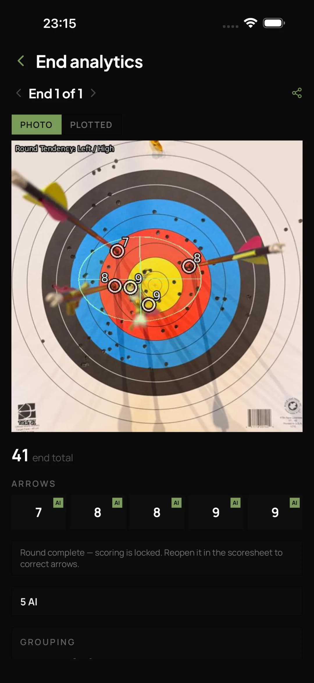 Okami Vision AI overlay on a photographed 10-ring target, each arrow circled with its score and the round tendency
